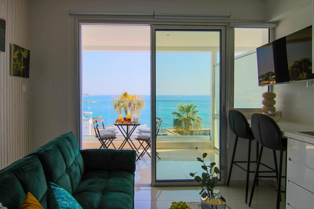 Phaedrus Living: Seaview Emerald Flat Lighthouse 48 Paphos Exteriör bild