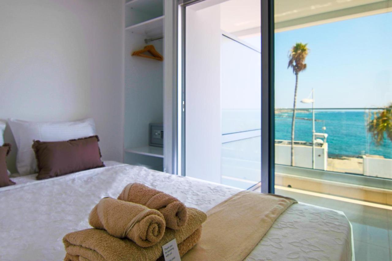 Phaedrus Living: Seaview Emerald Flat Lighthouse 48 Paphos Exteriör bild